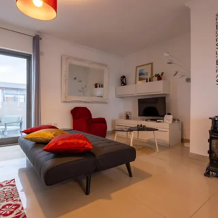 Penthouse Near Paceville With Private Terrace By Quicktrips Апартаменты Is-Swieqi
